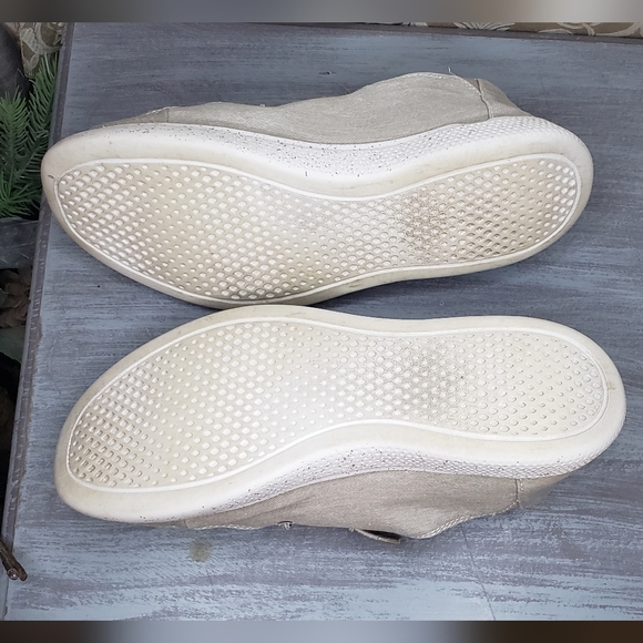 BOBS from Skechers Tan canvas loafers women's size 9 (sa211) - Picture 12 of 12